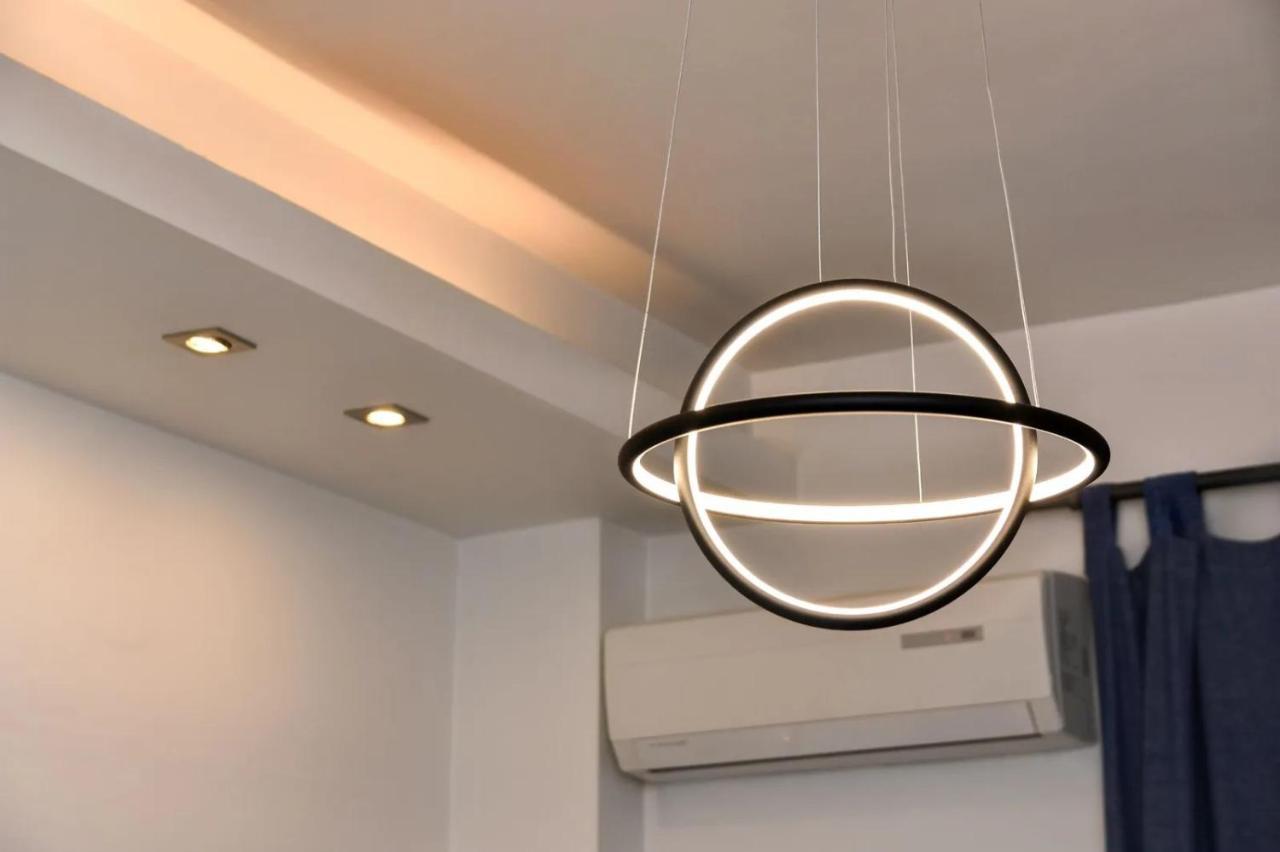 Excellent Apartment Luxuriously Renovated Лариса Екстериор снимка