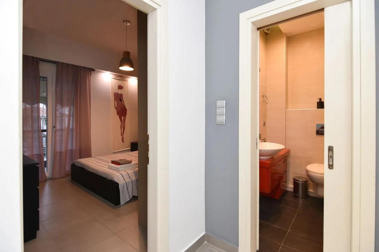 Excellent Apartment Luxuriously Renovated Лариса Екстериор снимка